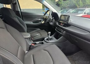 Hyundai i30 1.4-FASTBACK-KAMERA-ISOFIX - 17