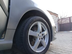 subaru impreza 2.0r 118kw combi - 17