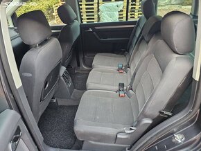 VW Touran 2.0 TDI 103kW,Xenon,Highline,Tažné,Serviska,Digi.k - 17