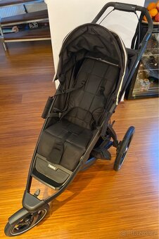 Thule  Urban Glide 2 - 17