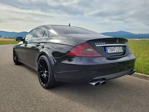 Prodám mercedes cls w219 originál 6.3amg - 17