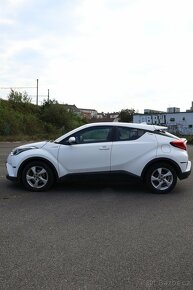 Toyota CHR 1,8 HYBRID 57 tis. - 17