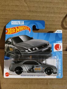 HOT WHEELS VEŠKERÉ NOVINKY - 17