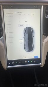 Tesla Model S 85, 378 koní, 7 sedaček, CCS, 456 km dojezd - 17