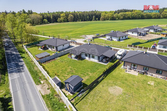 Prodej rodinného domu, 133 m², Mukařov, ul. K Památníku - 17