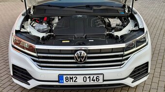 Volkswagen Touareg //3.0TDi//170kW//JAKO NOVÉ//SERVIS-VW// - 17