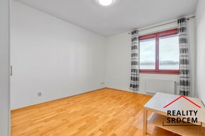 Pronájem bytu 4+kk s balkónem a parkováním, 111 m2, ul. Blah - 17