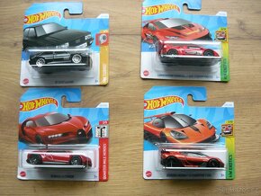 AUTÍČKA HOT WHEELS - 17