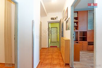 Prodej bytu 3+1, 71 m², Hustopeče, ul. Okružní - 17