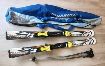 Lyže carvingové NORDICA 144 cm a hole LEKI 110 cm a pevný ob - 17