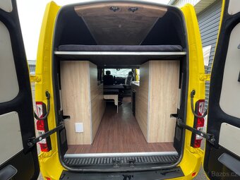 Renault Master obytná vestavba - 17