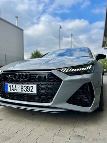 Audi RS7 / Model 2022 / Karbon-keramické brzdy / Šedá Nardo - 17