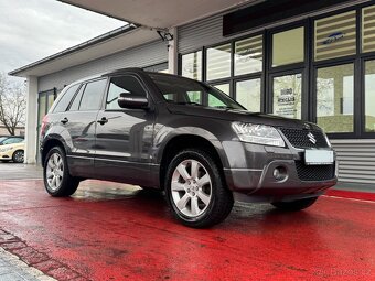 Suzuki Grand Vitara 2.4i Club Aut. benzín 124kw - 17