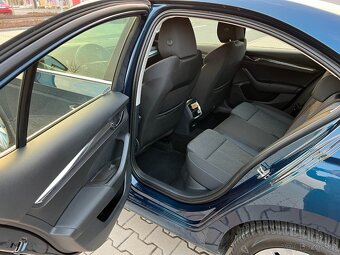 Škoda Octavia IV 1.5 TSi 110kw 1. maj. ČR 12/2023 - 17