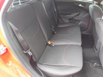 Ford Focus 1.6 EcoBoost, 2016, RED & BLACK, nový v ČR - 17