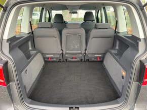 VW Touran 1.6 TDi Navigace,Climatronic - 17