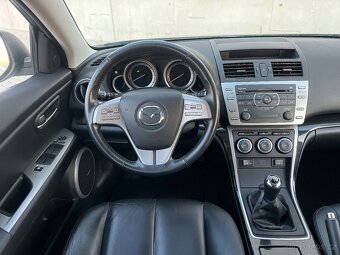 MAZDA 6 2.5i 125KW SPORT BOSE VÝHŘEV PDC XENONY R18 - 17