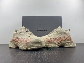 Balenciaga Triple S Limited - 17