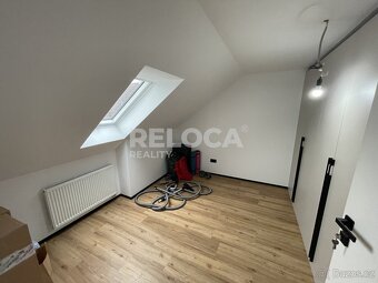 Dvojdům, novostavba a rekonstruovaný RD, 2x 200m2, pozemek 7 - 17