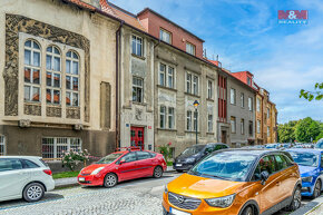 Prodej bytu 4+1, 172 m², Praha, ul. Mickiewiczova - 17