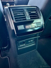 Škoda SUPERB 2.0 TDi DSG SPORTLINE LED NAVI DCC 2019 - 17