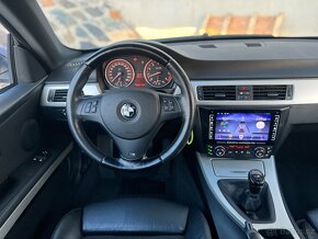 BMW E92 325i N52 160KW M PAKET ANDROID XENON STAVÍTKO MANUÁL - 17