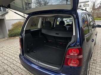 Volkswagen Touran 1.4 TSI United Facelift Navi Aut parkování - 17