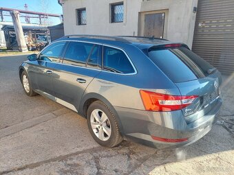 Škoda Superb III m.2017 194000km plně pojízdné - 17