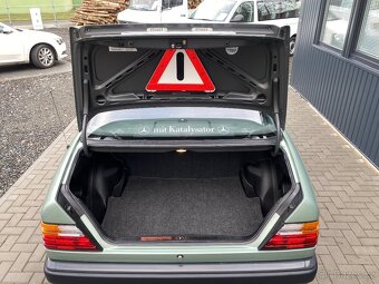 Mercedes-Benz 124, 2.0i - 1xMaj - 40 000km - TOP STAV - 17