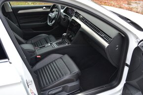 Volkswagen Passat 2.0 TDI DSG Elegance IQ.LIGHT - 17