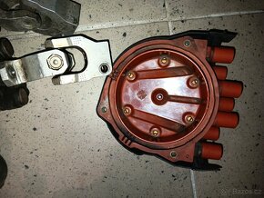 BMW E30 - filtrbox,víčko rozdělovače, hadice, znaky - 6 vál - 17