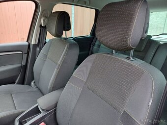 Benzínový Renault Scenic 1.4 Tce 2010 - 17