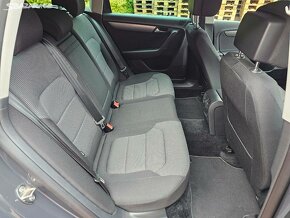 VW Passat 2.0 TDI 103kW,4x4,Xenon,Serviska,Tažné,Manuál. - 17