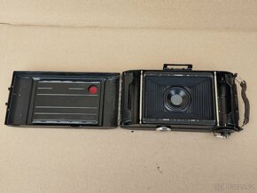 Starý měchový fotoaparát s pouzdrem - 17
