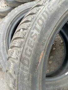 PNEU ZIMNÍ 235/45R18 2X DUNLOP A 2X BRIDGESTONE - 17