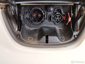 Nissan Leaf 80kW , první registrace 26.09.2014 - 17