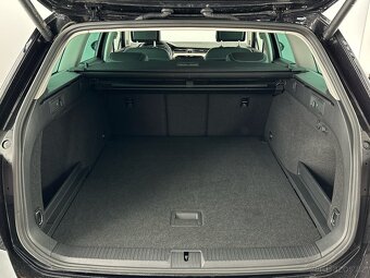 Passat Elegance 2.0 TDI 110kW DSG - 17