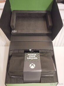 Xbox Series X, dokovací stanice Ipega, 24 her pro teenagery - 17