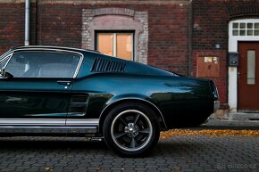 Ford Mustang Gt style Bullit Fastback - 17