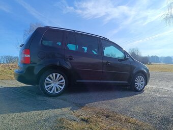 Volkswagen Touran - Benzín 1.6i - STK 4/2026...... - 17