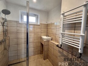 Prodej rodinného domu 141 m², pozemek 1440 m² - 17