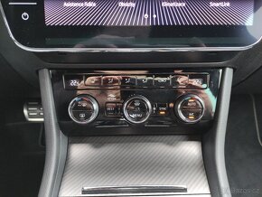 Škoda Superb III DSG SPORTLINE VIRTUAL NAVI TAŽNÉ - 17