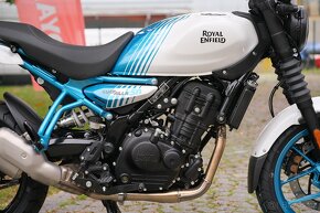 Royal Enfield Guerrilla 450 - BRAVA BLUE - 17