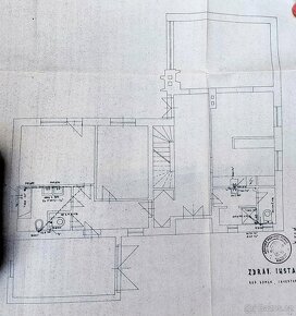 Rodinný dům 4+1 se zahradou 3206 m2 a jezírkem - 17