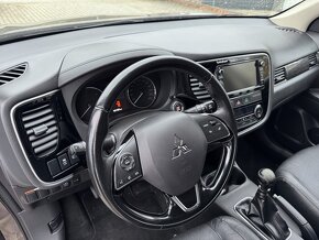 Mitsubishi Outlander, 2.2 Di-D 4x4 7.míst, serviska - 17