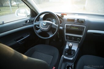 Škoda Octavia Kombi 1.6 TDI, 2.majitel, nebouraná - 17