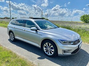 Volkswagen Passat 1.4 GTE Highline, PANO, Plug-in-Hybrid - 17