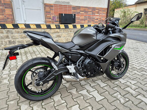 Prodám Kawasaki Ninja 650, r. v. 2024, ABS, KTRC, 2743km, ČR - 17