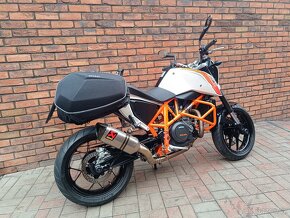 KTM DUKE 690 - PĚKNÝ STAV - AKRAPOVIČ - 25tis/KM - 18