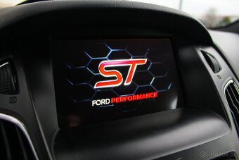 Ford Focus Kombi 2.0 EcoBoost ST X - 18